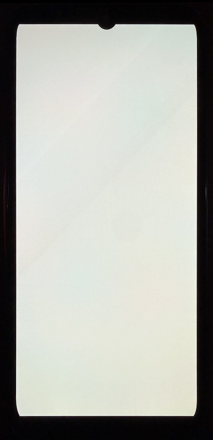 Samsung Galaxy A15, OLED: imagine de test alb