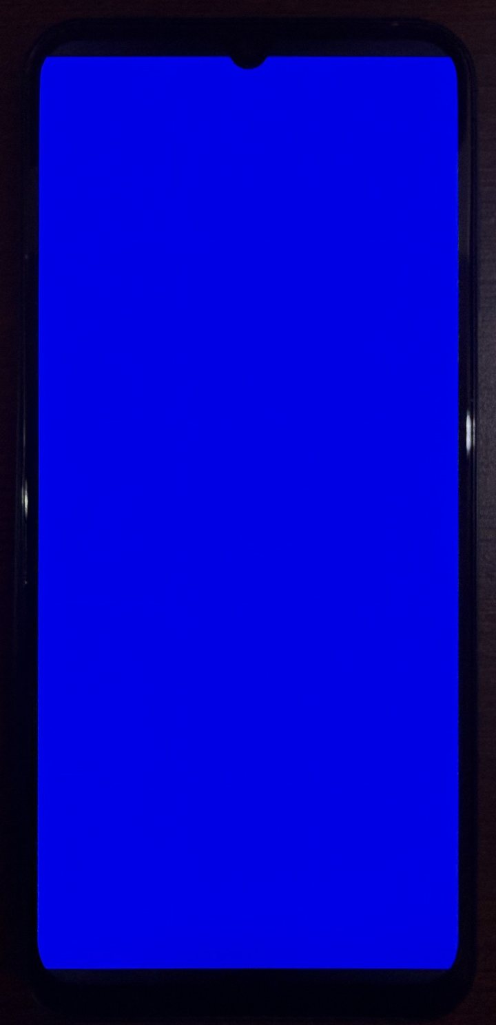 Samsung Galaxy A15, LCD: imagine de test albastru