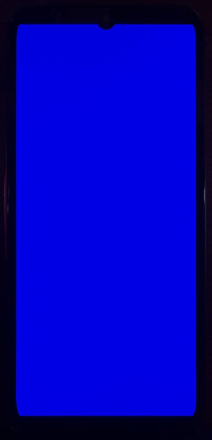 Samsung Galaxy A15, OLED: imagine de test albastru